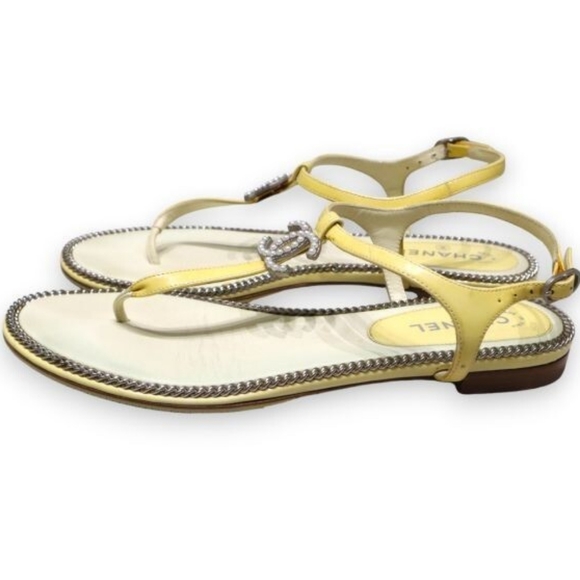 Chanel Beautiful CC Pearl Patent Leather Sandals! - Picture 9 of 16